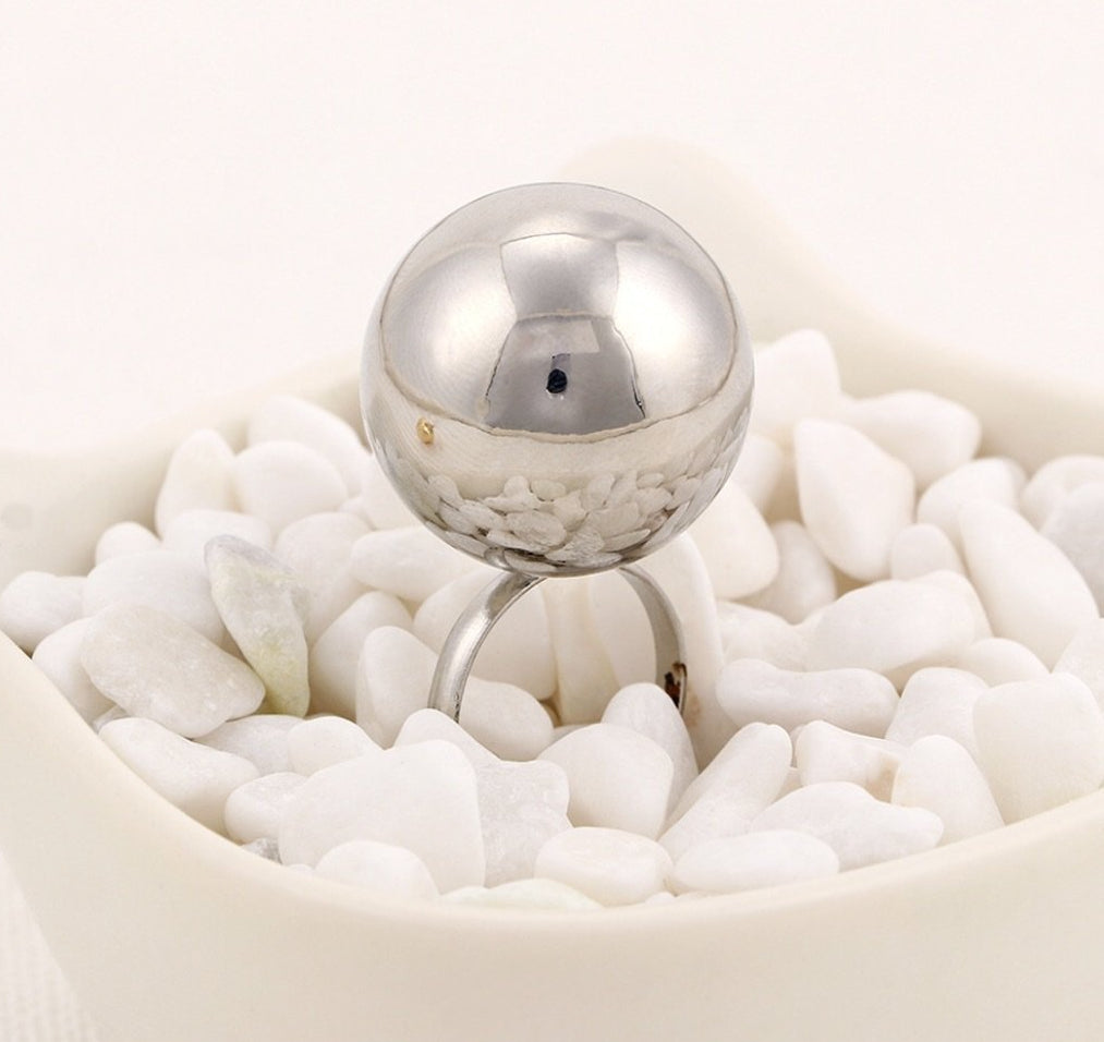 Sphere hot sale ball ring