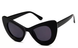 Women's Black Vintage Cat Sunglasses